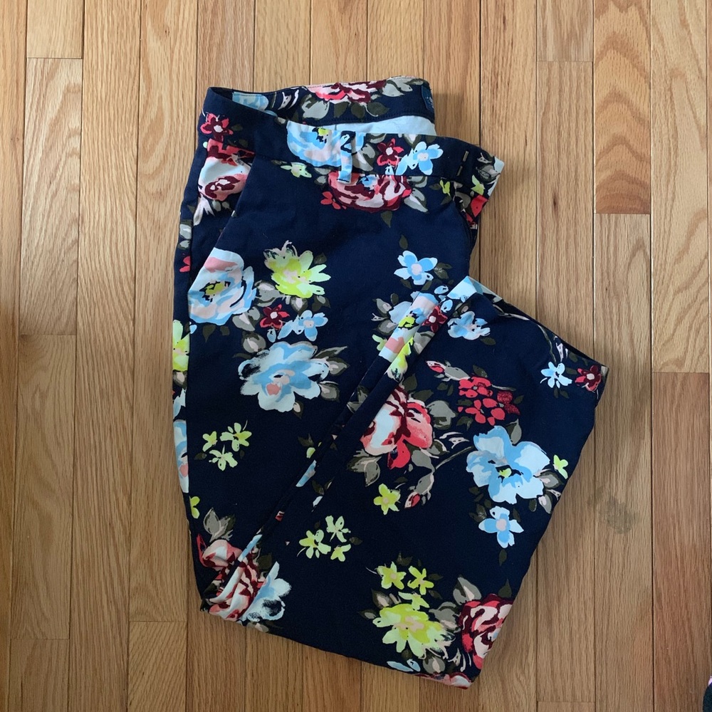 Navy Floral Cropped Pants